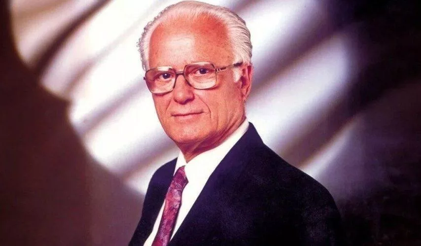vasilis diamantopoulos e1707918444823.jpg