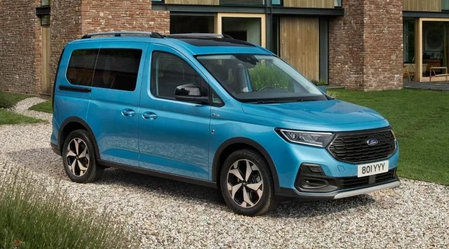 ford tourneo.jpg