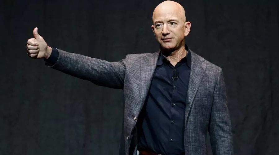 jeff bezos 2121121.jpg