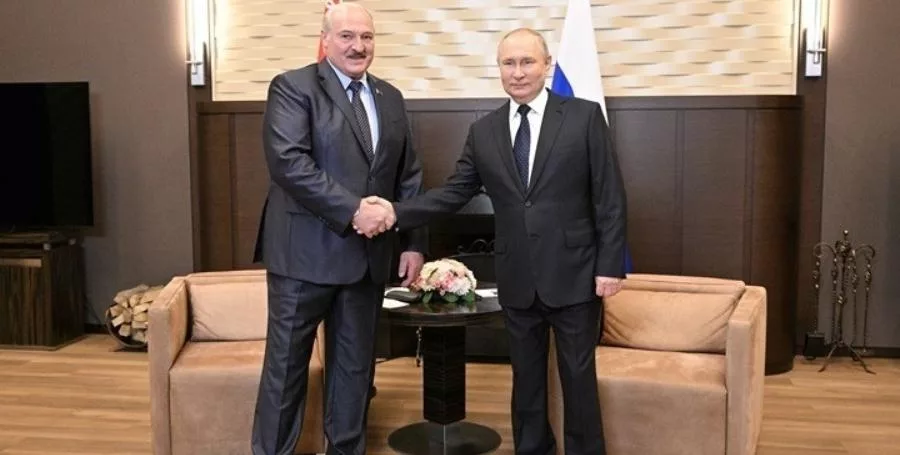 lukasenko putin.jpg