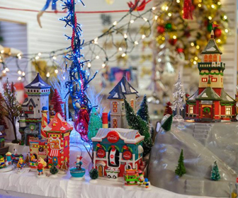 Avez-vous un village de Noël à la maison?