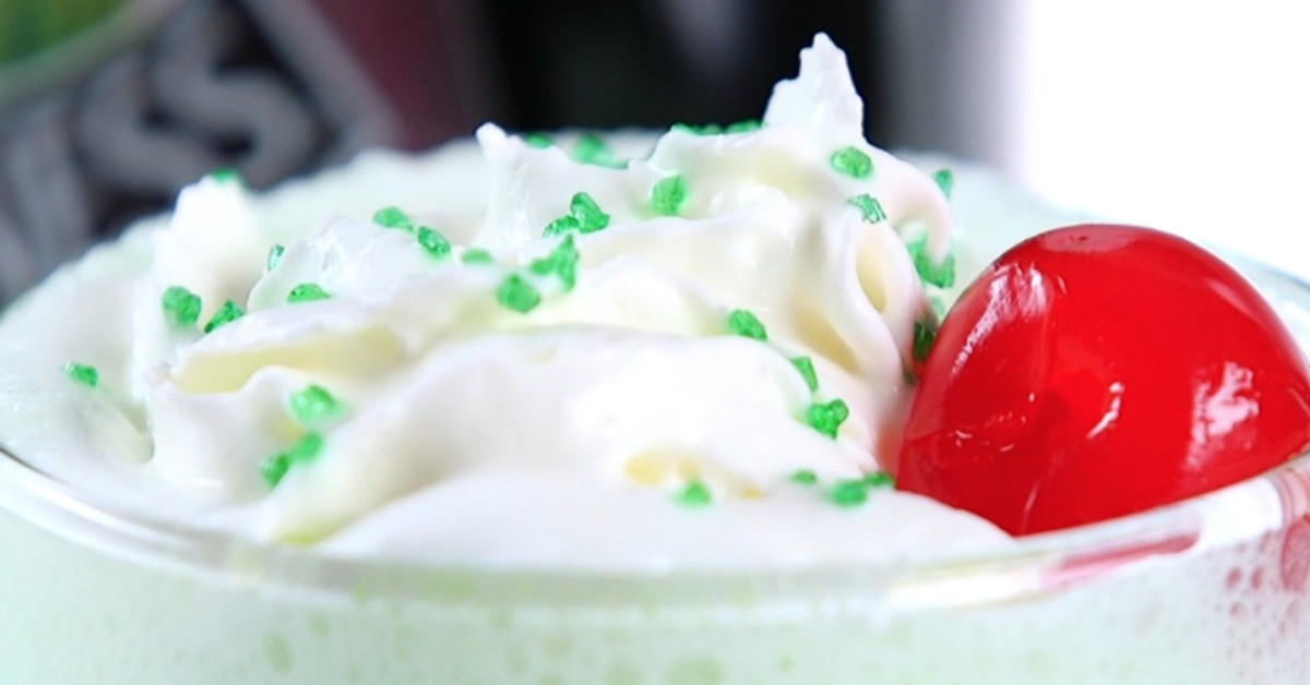 https://storage.googleapis.com/freebies-com/resources/videos/1331/compressed__boozy-shamrock-shake.jpeg