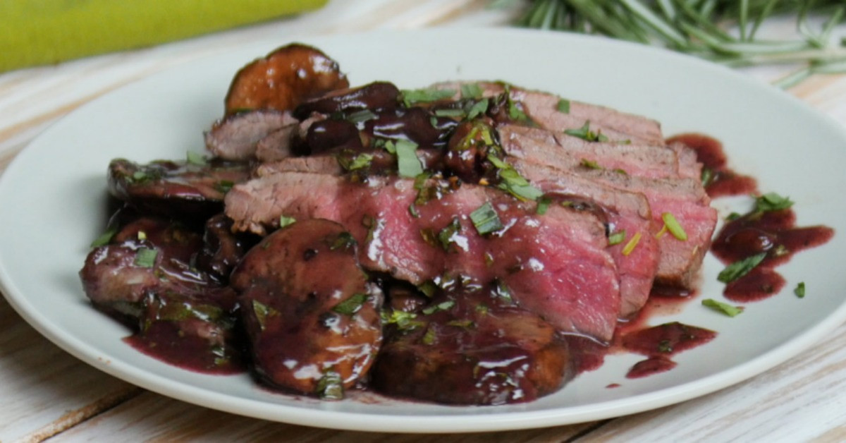 https://storage.googleapis.com/freebies-com/resources/videos/1345/compressed__flank-steak-with-mushrooms-red-wine-sauce.jpeg