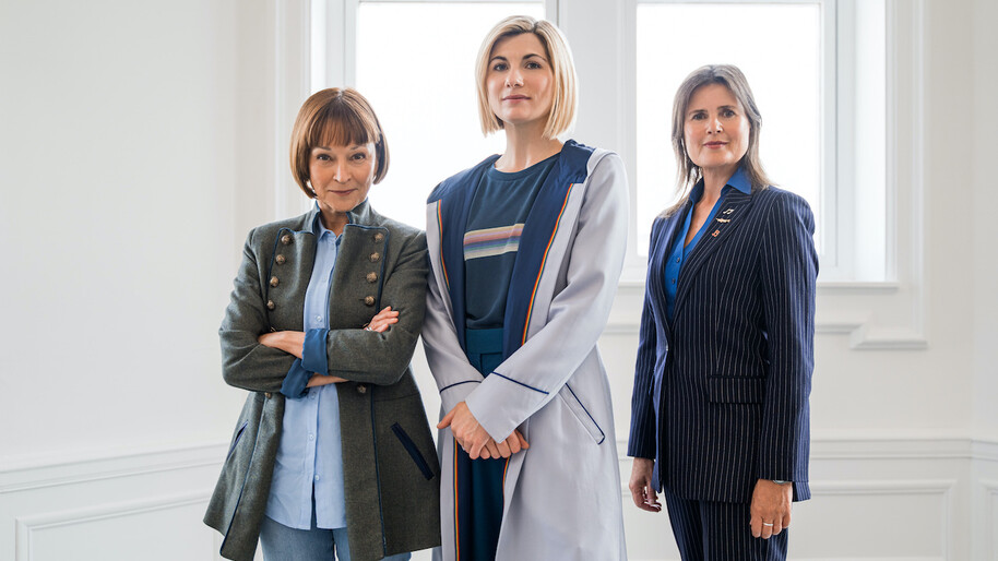 TEGAN (JANET FIELDING), The Doctor (JODIE WHITTAKER) and ACE (SOPHIE ALDRED) in doctor who special the power of the doctor