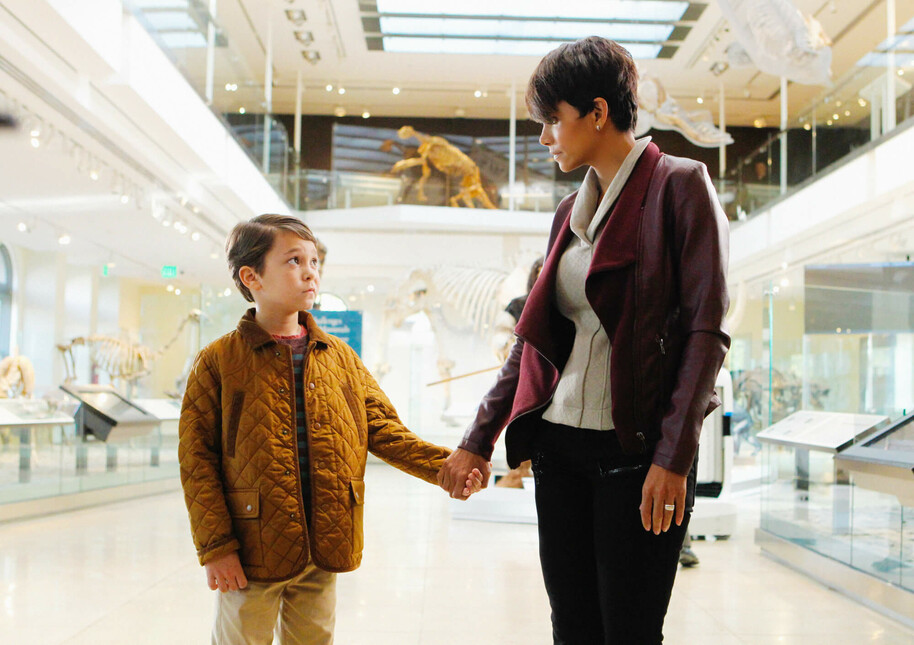 molly woods and ethan in extant