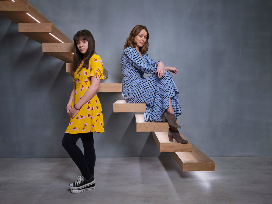 keeley hawes and isabella pappas in finding alice