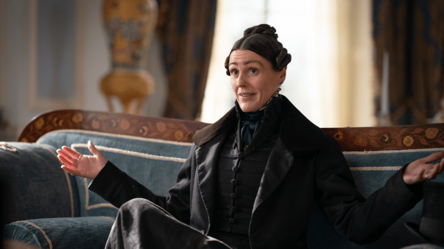 suranne jones as gentelman jack on sofa