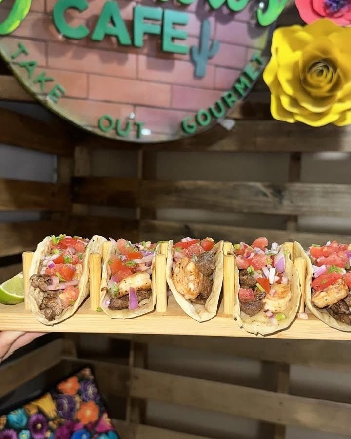 Mar y Tierra Tacos