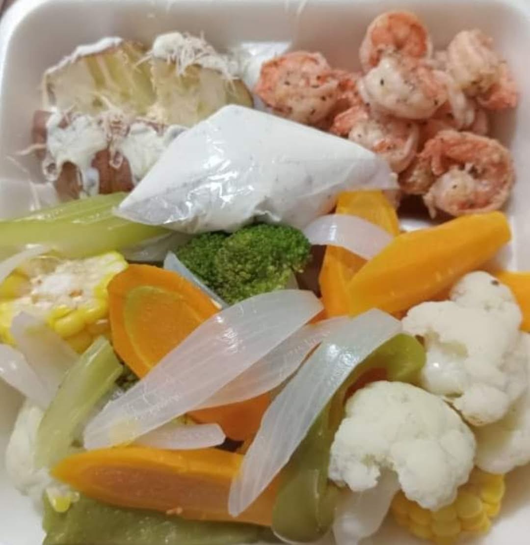 Grilled Shrimps with Steamed Veggies 