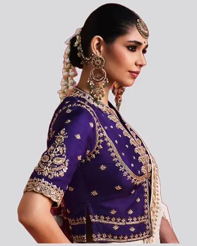 Gulaal V19 Fancy Soft Lightweight SArees — image 3