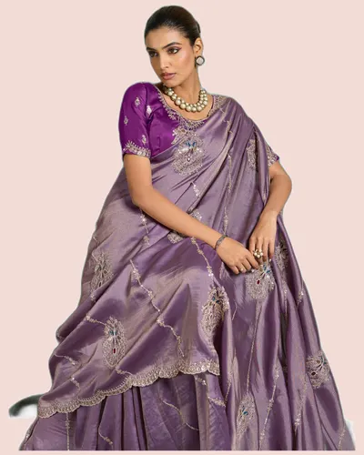 Valeria Royale Self-Stripe Giraffe Sarees — image 3