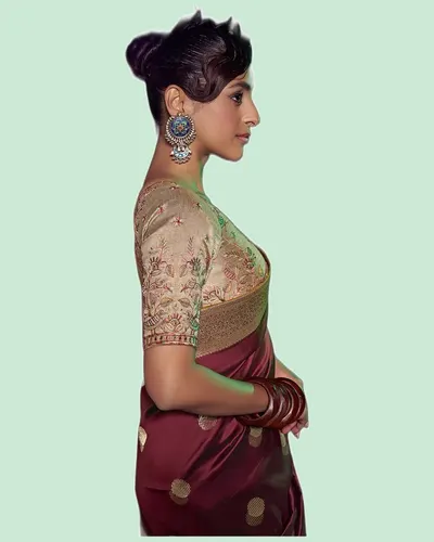 Luxery Traditional Viscose Silk Zari Border Sarees — image 4