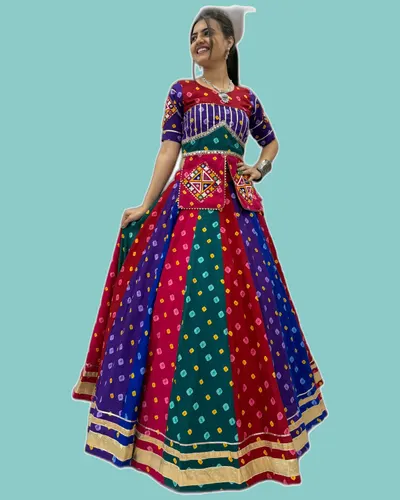 Vintage Chaniya Choli Navratri Partywear Lehengas — image 10