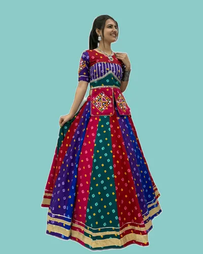 Vintage Chaniya Choli Navratri Partywear Lehengas — image 5