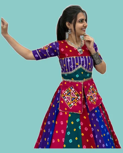 Vintage Chaniya Choli Navratri Partywear Lehengas — image 3