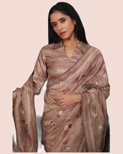 Exclusive Floral Motifs Multi-thread Embroidery Sarees — image 2