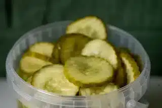 Pickles - Dill Dill Pickle (container)