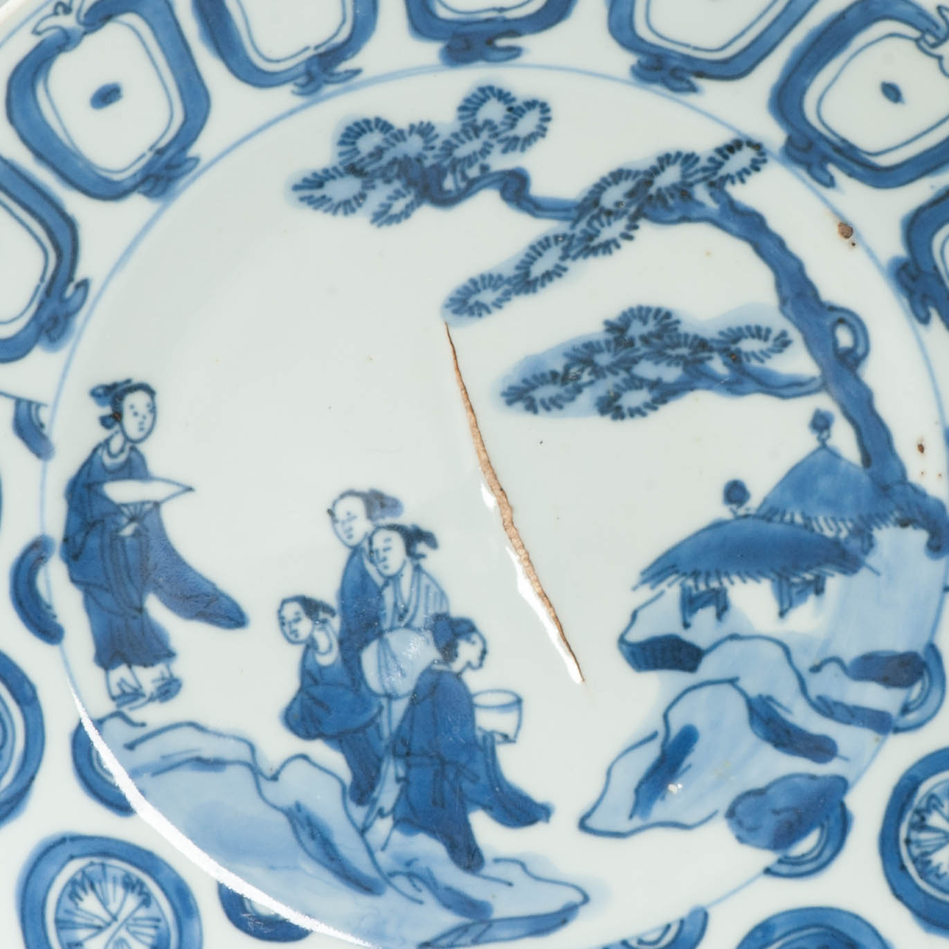 Antique Chinese Ming Tianqi Chongzhen Blue White Porcelain Figural Dish c.1630 - Image 4