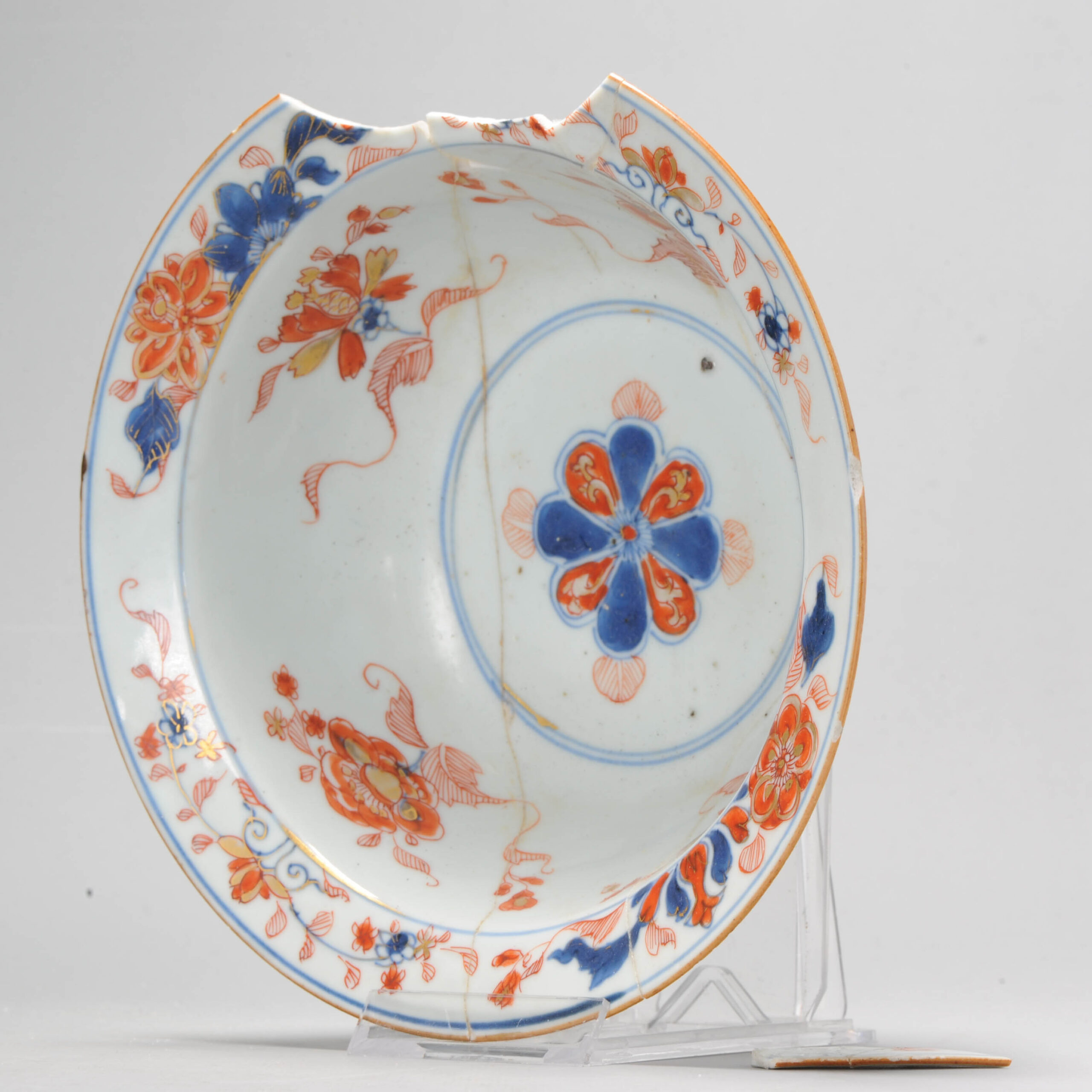 A Damaged Chinese Porcelain Gold Imari Klapmuts Bowl Kangxi Period Floral - Image 11