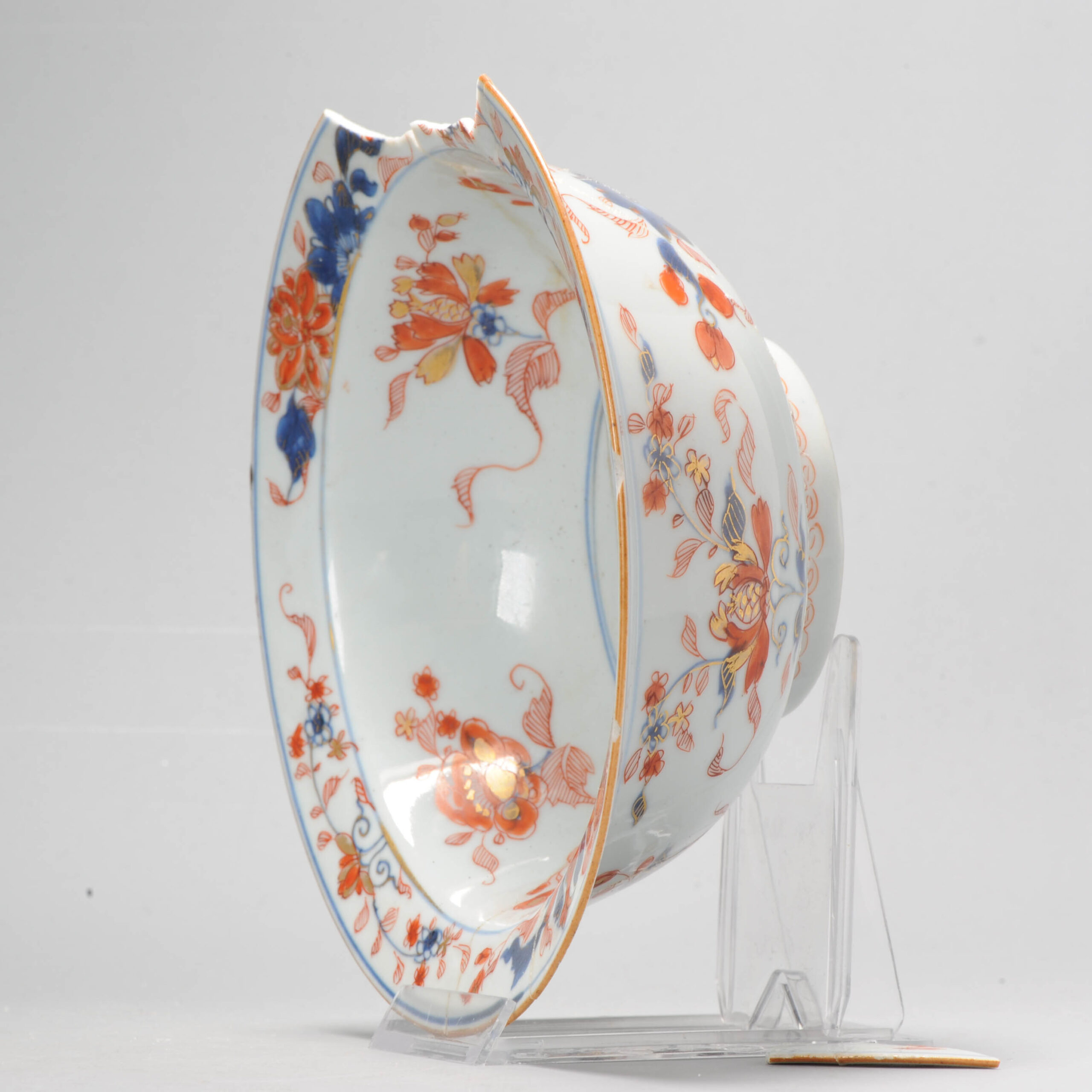 A Damaged Chinese Porcelain Gold Imari Klapmuts Bowl Kangxi Period Floral - Image 10