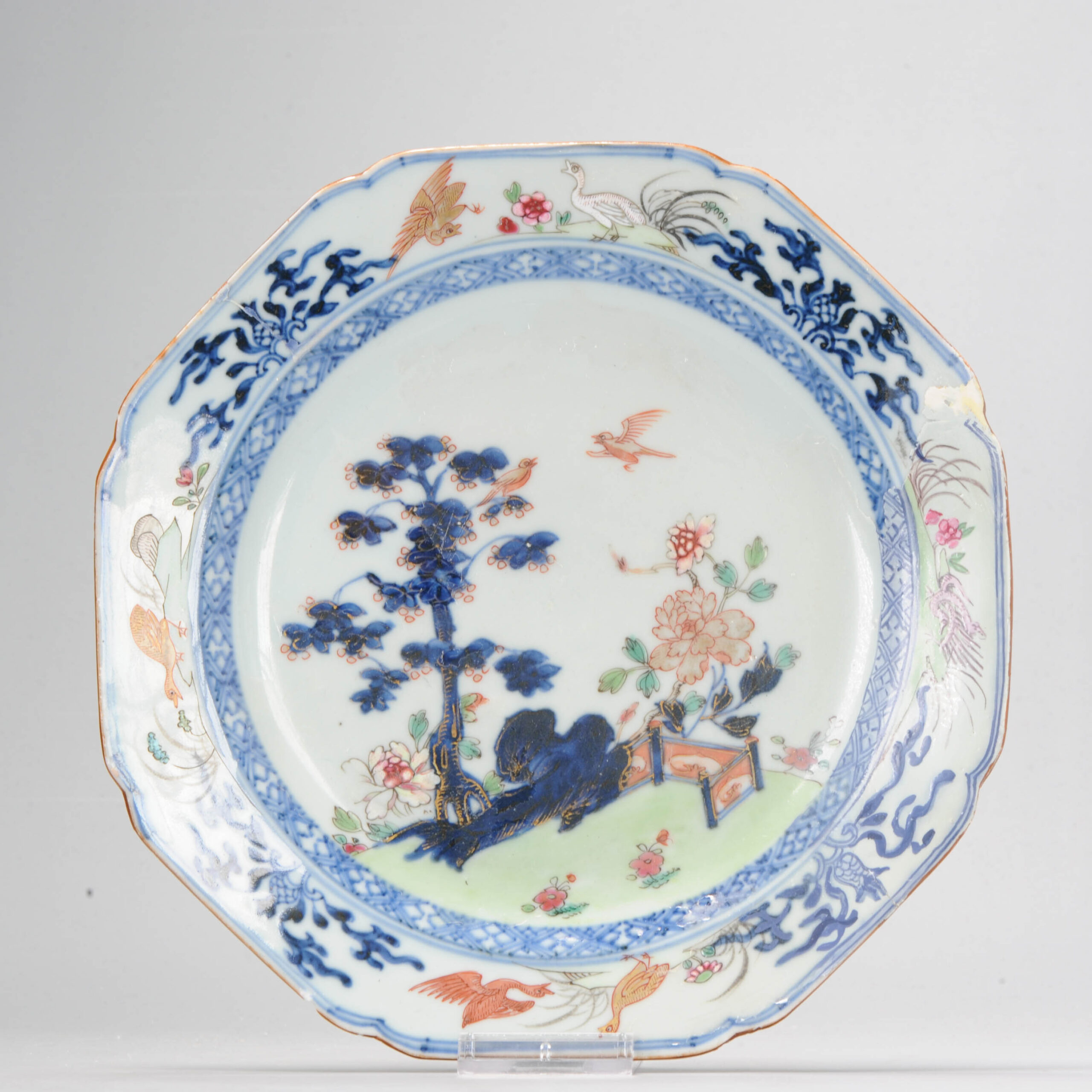 A rare Chinese Porcelain Gold Imari Dish Yongzheng or Qianlong Period Landscape