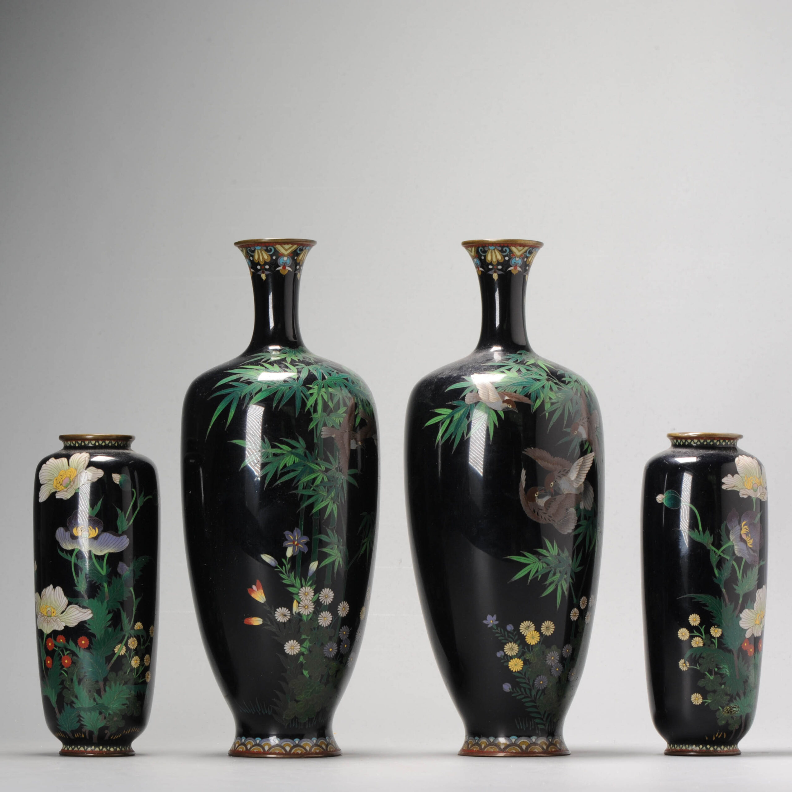A Garniture vase set with Birds In flight cloisonné enamel Meiji era (1868-1912) - Image 3