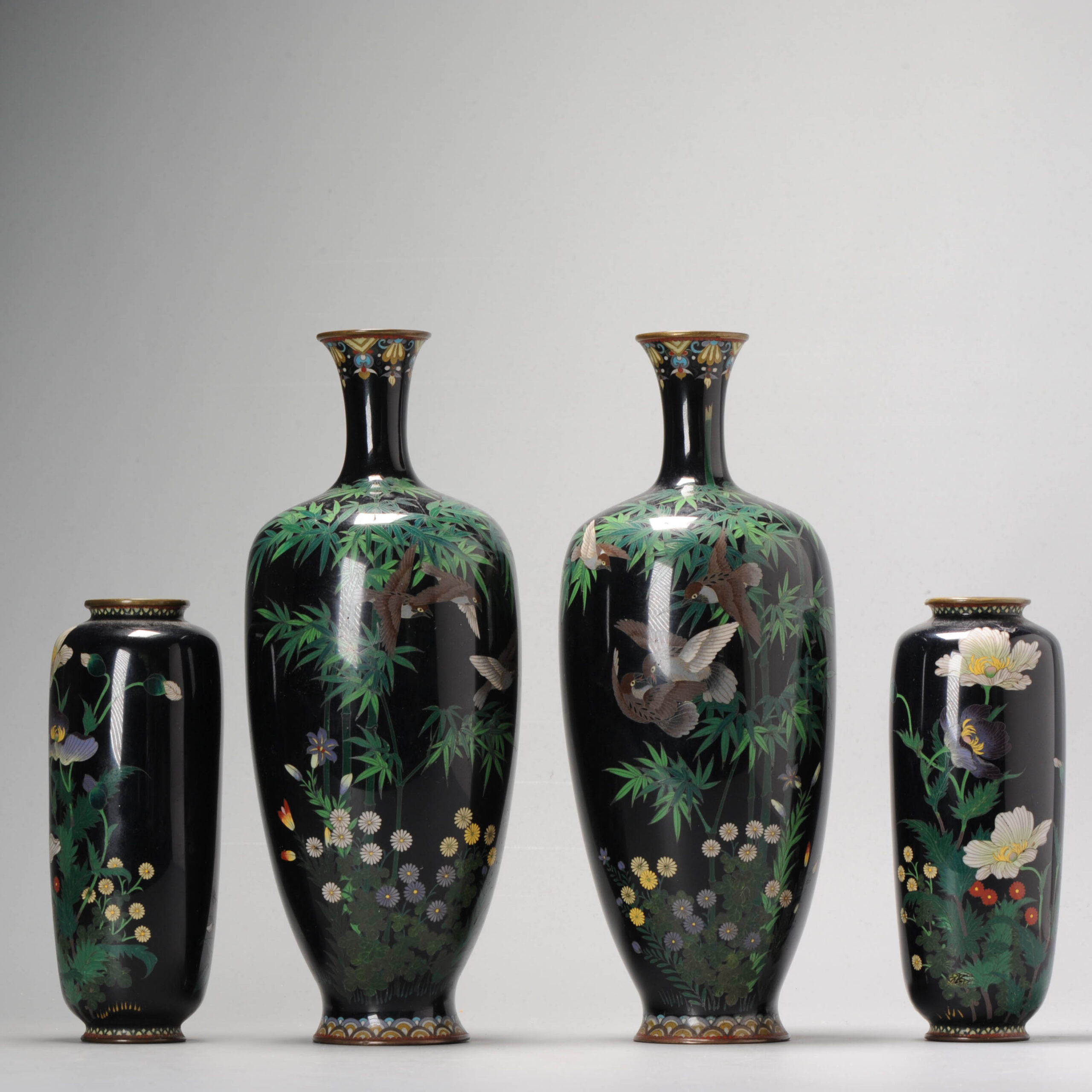 A Garniture vase set with Birds In flight cloisonné enamel Meiji era (1868-1912) - Image 2