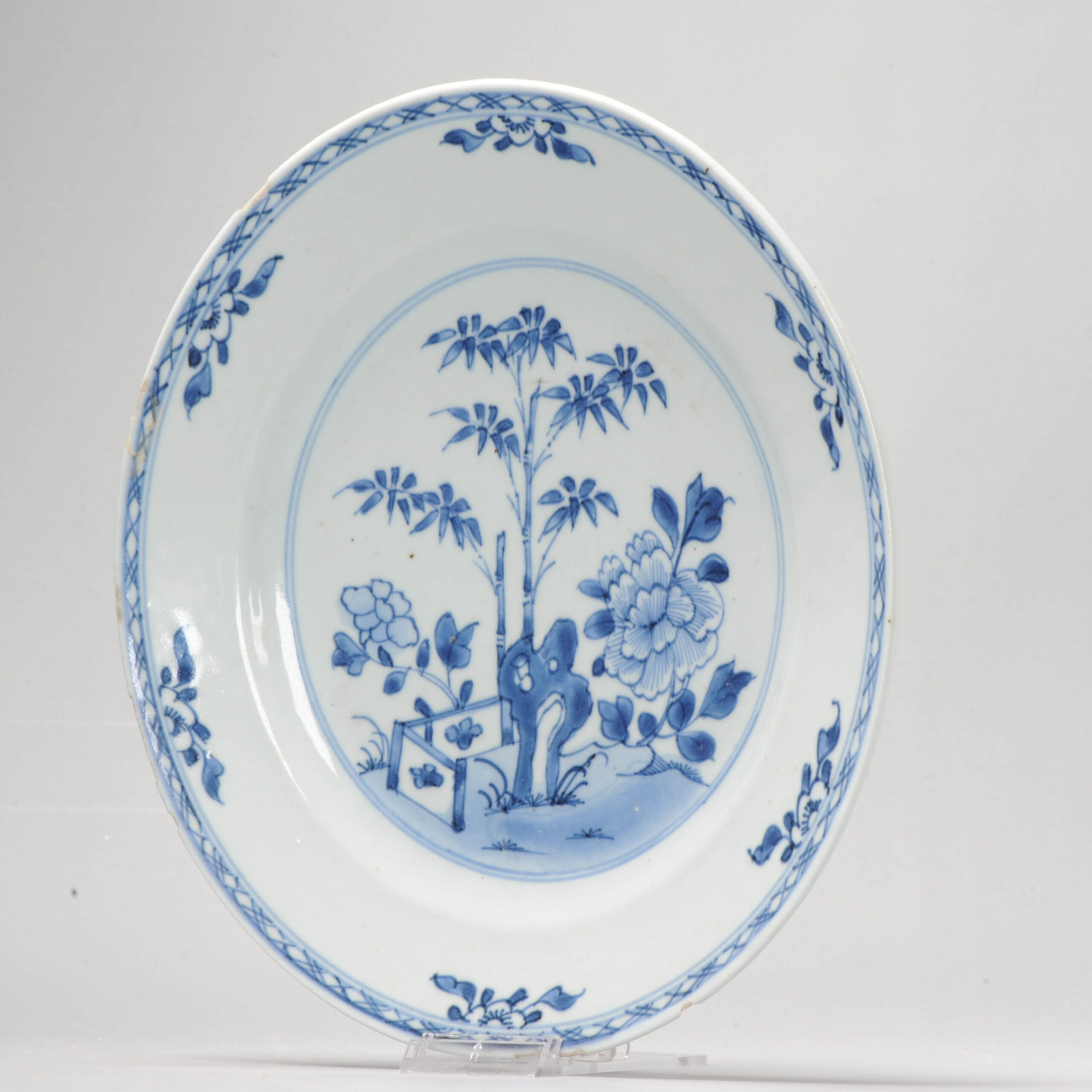 A Chinese Porcelain Blue White Dish Qianlong Period Landscape Garden Scene - Image 12