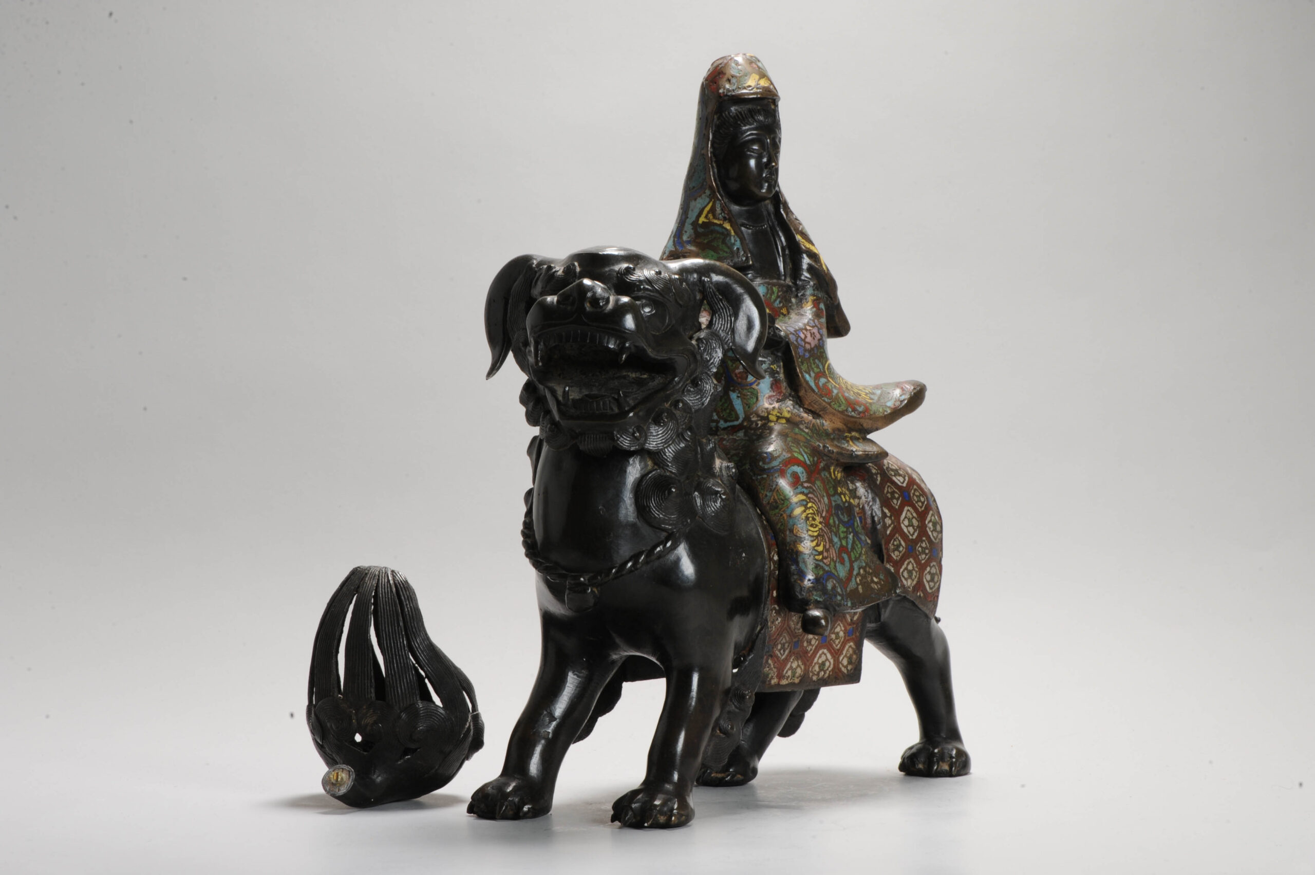 Pair of Chinese Bronze Statue Incense Burners on Foo Lions China Cloisonne - Image 31