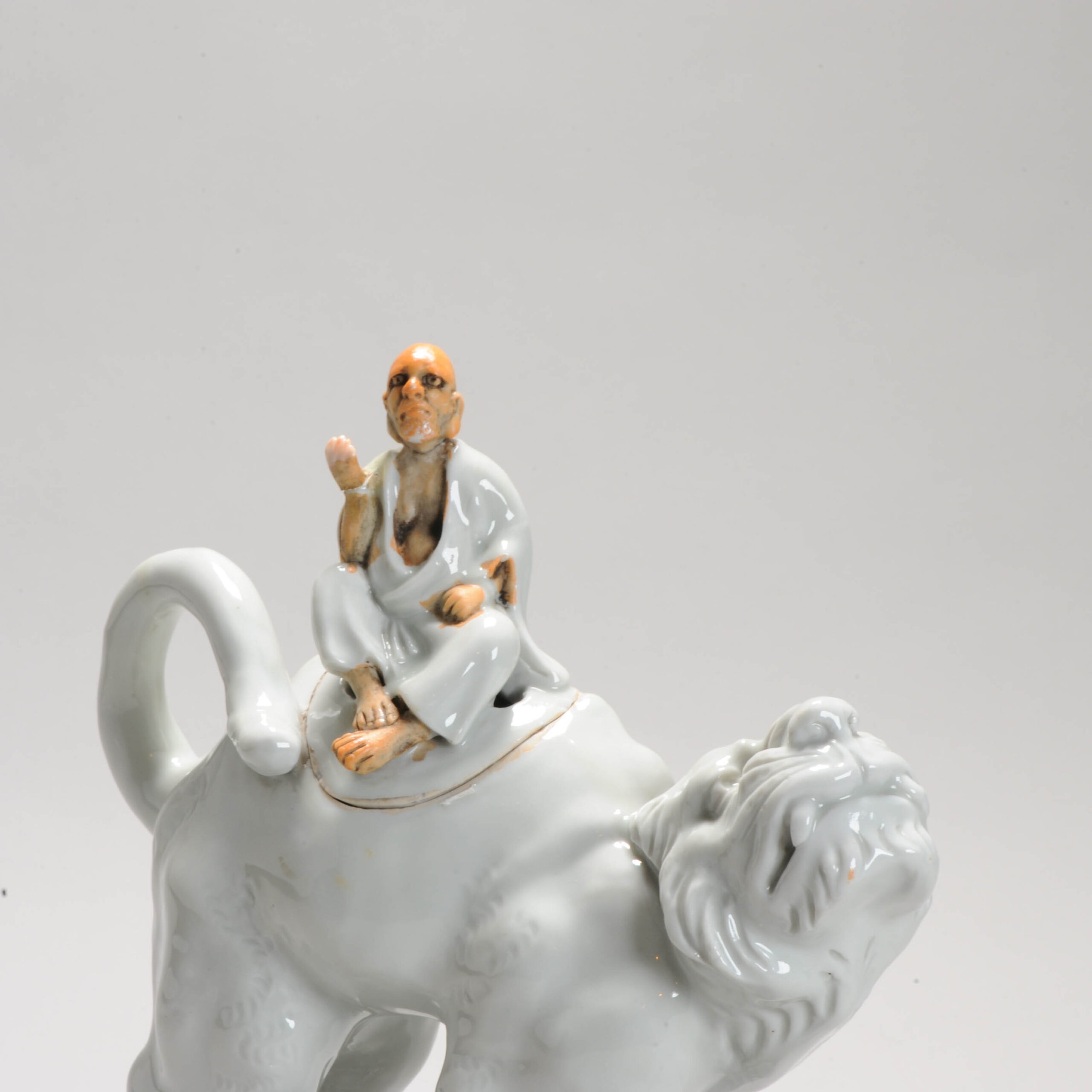 Antique 18C Qianlong Chinese Porcelain Incense Burner Arhat Who Tamed a Tiger Fúhǔ Luóhàn - Image 6