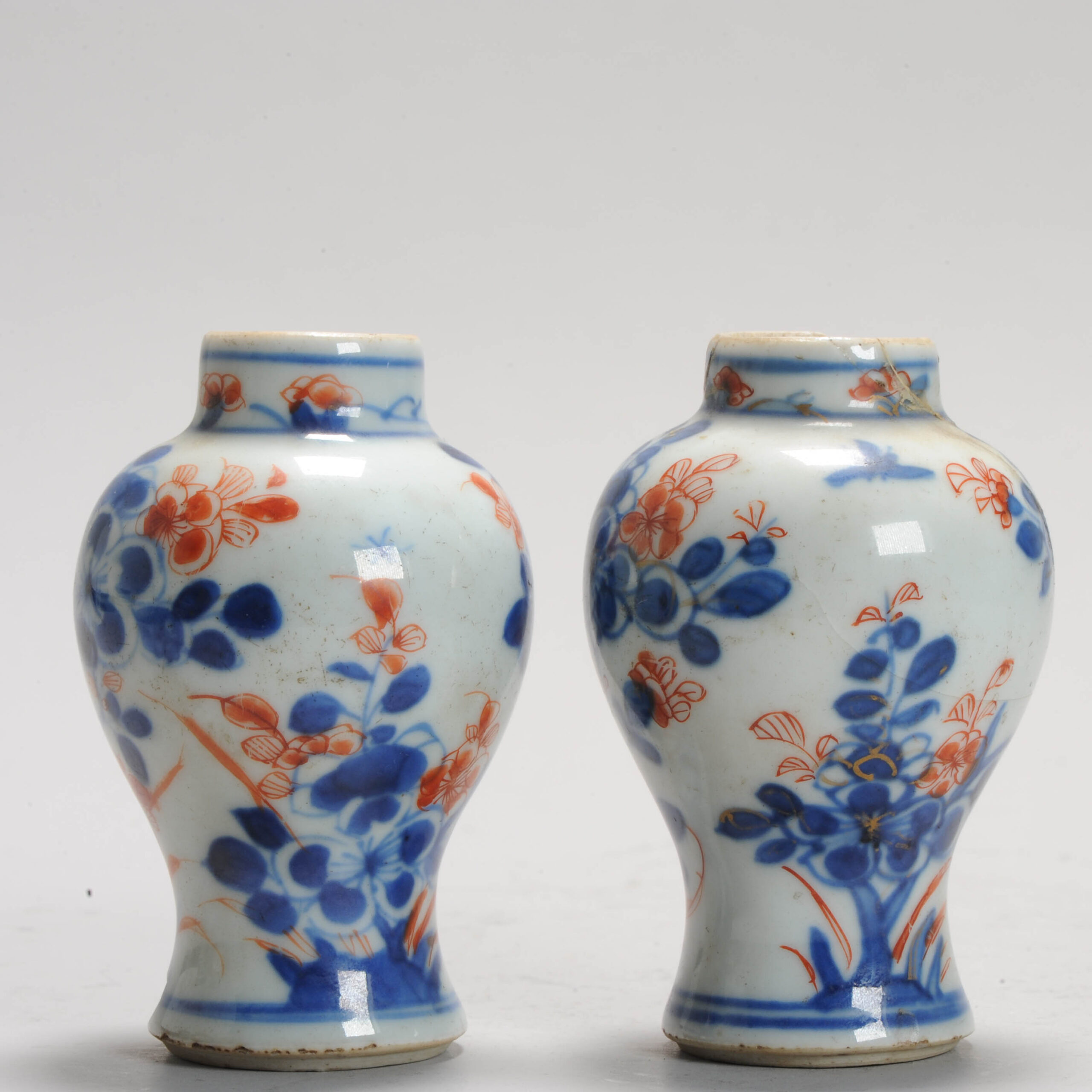 A pair of Rare Chinese Porcelain Imari Miniature Vase Kangxi period China - Image 12