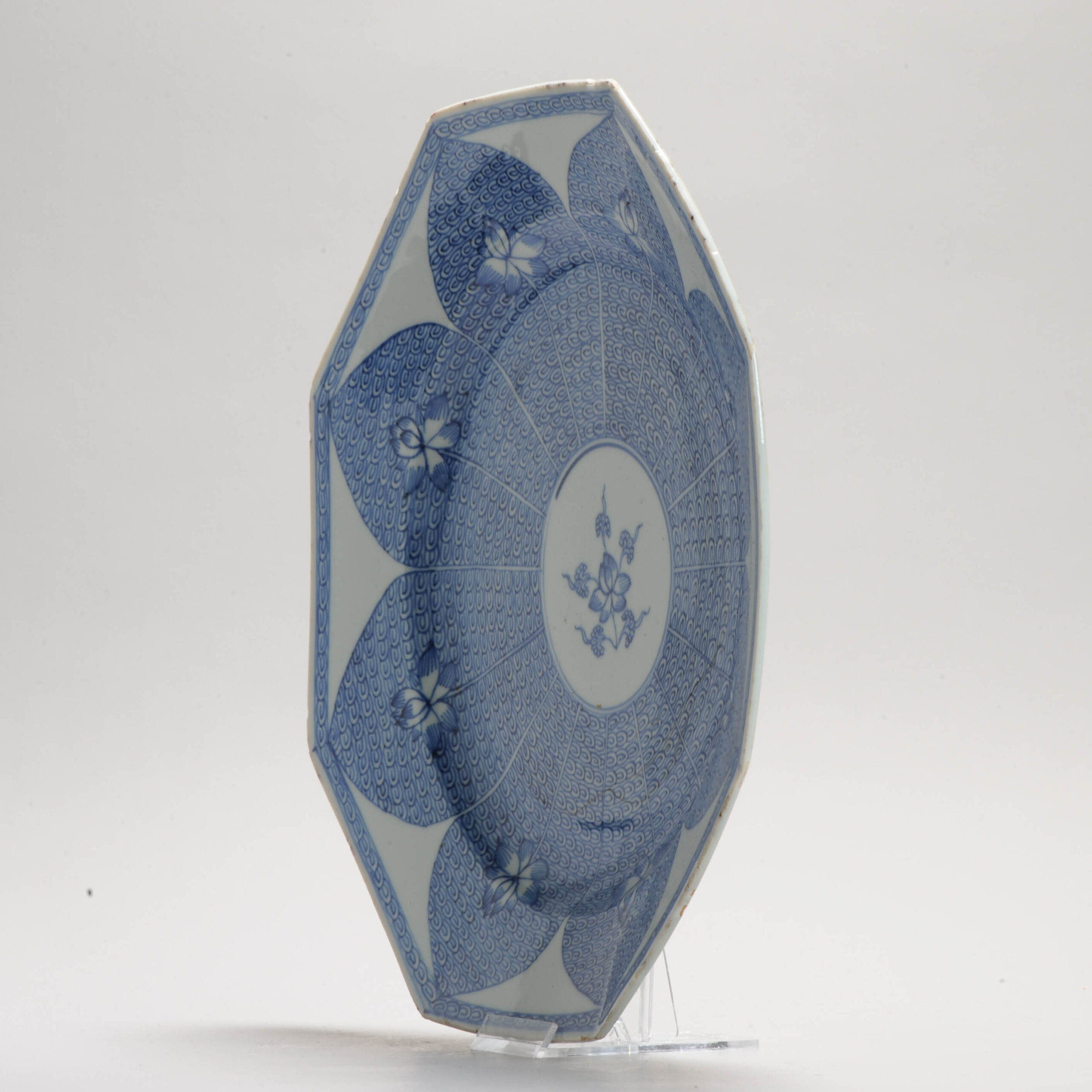 27.5CM Antique Chinese Kangxi / Yongzheng SE Asian Market dish Blue White Lotus - Image 11