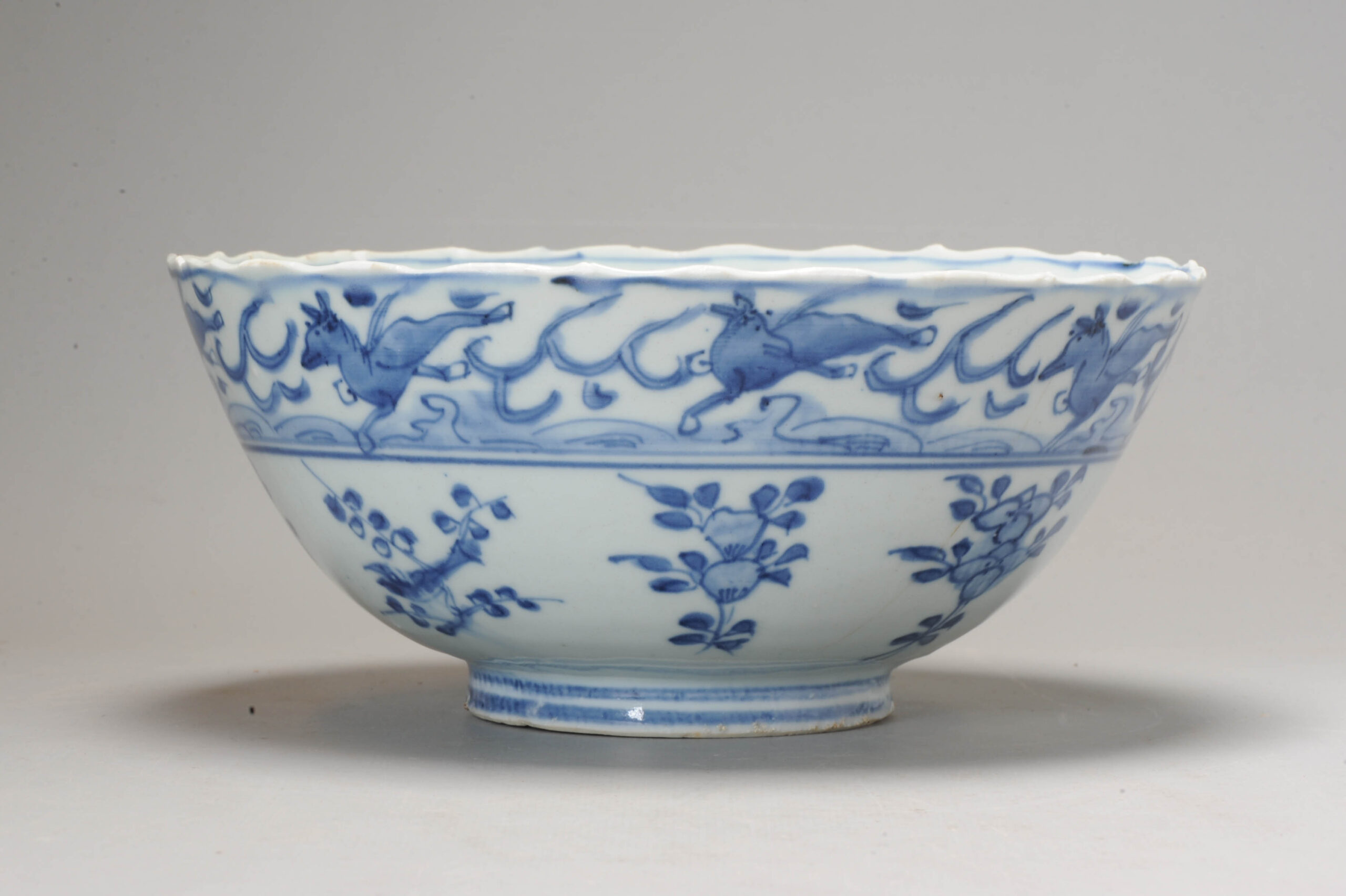 Wanli period Flying horse bowl Ca 1600 Ming Dynasty Chinese Porcelain - Image 4