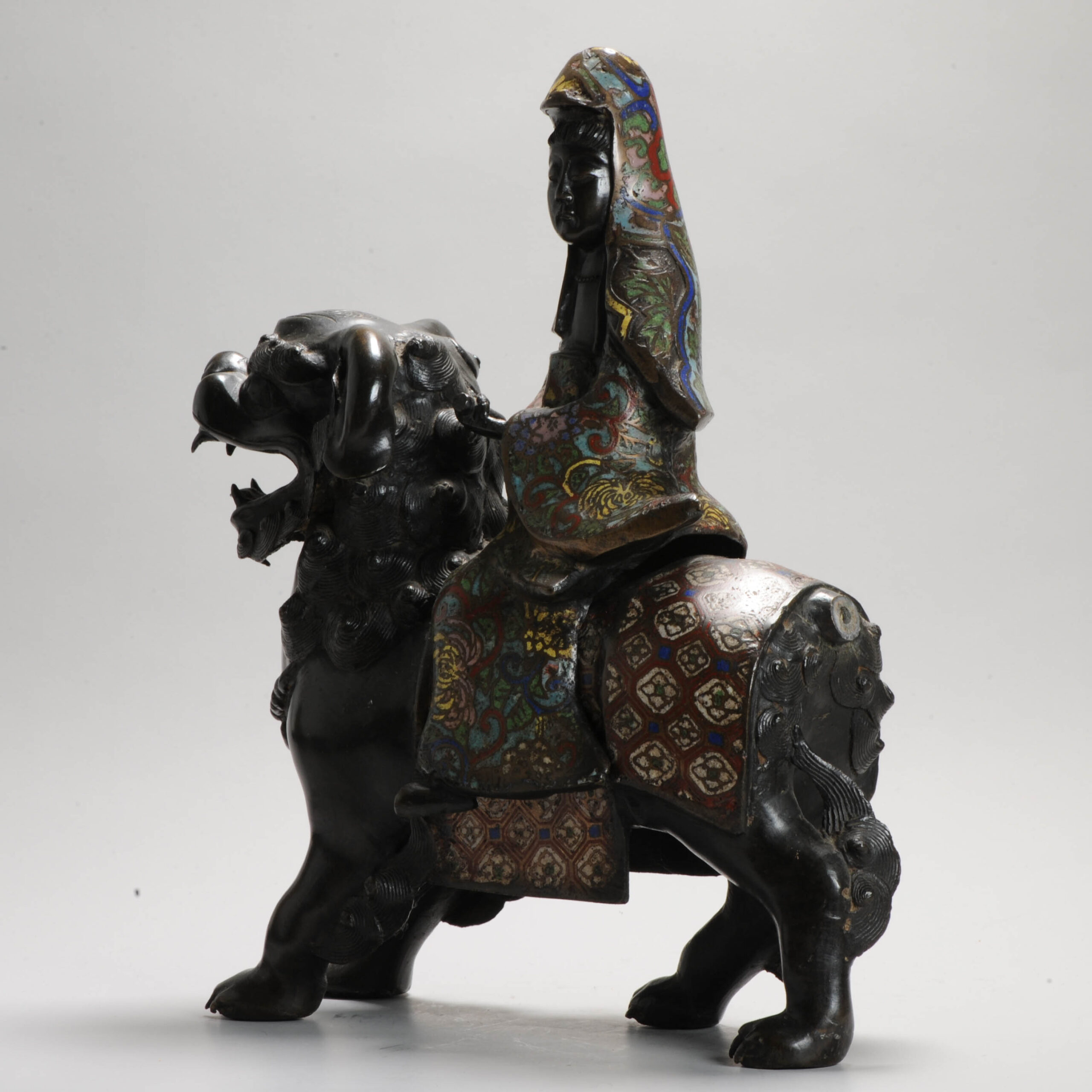 Pair of Chinese Bronze Statue Incense Burners on Foo Lions China Cloisonne - Image 39