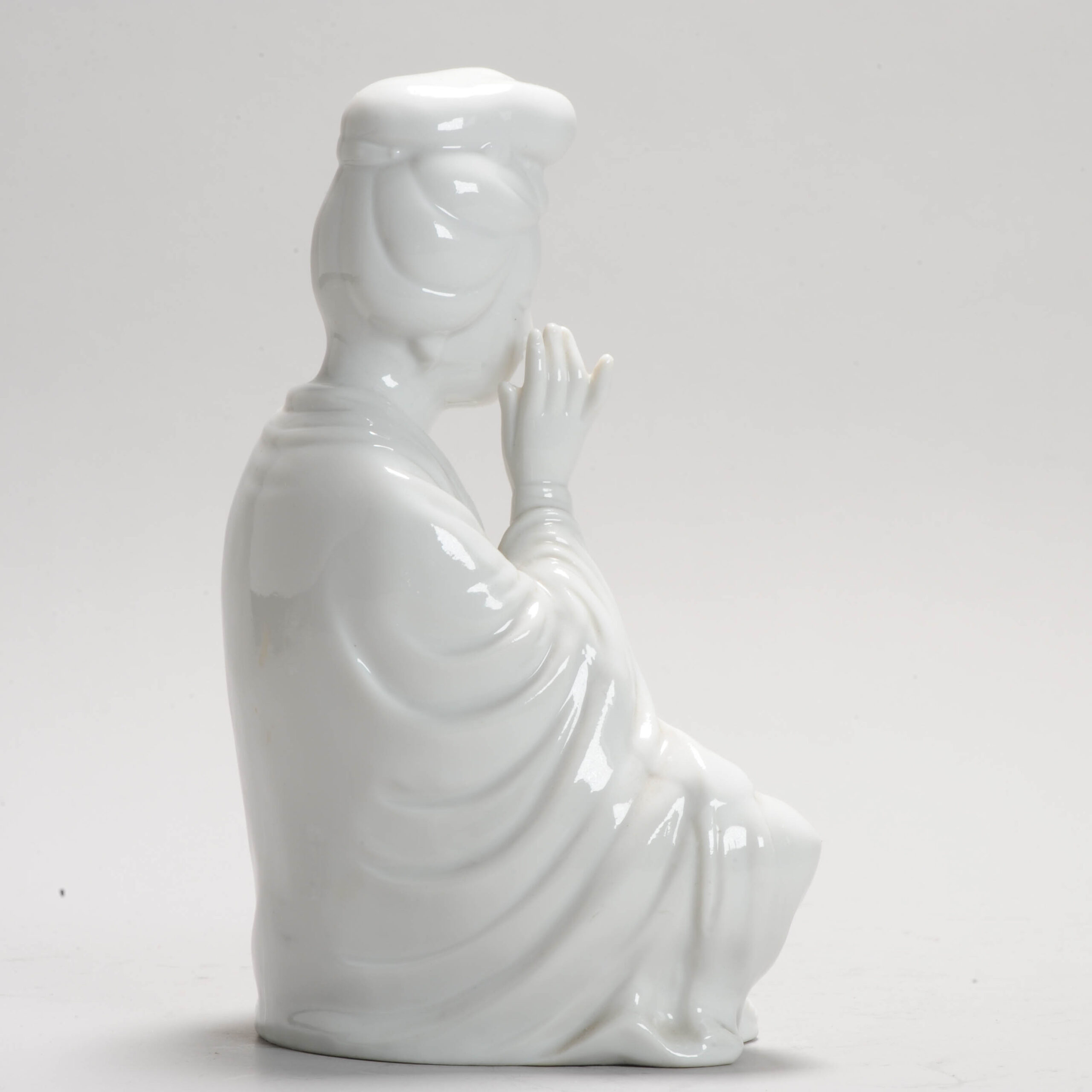 20th c Dehua Blanc de Chine Statue Guanyin In Sitting Position Chinese China - Image 7