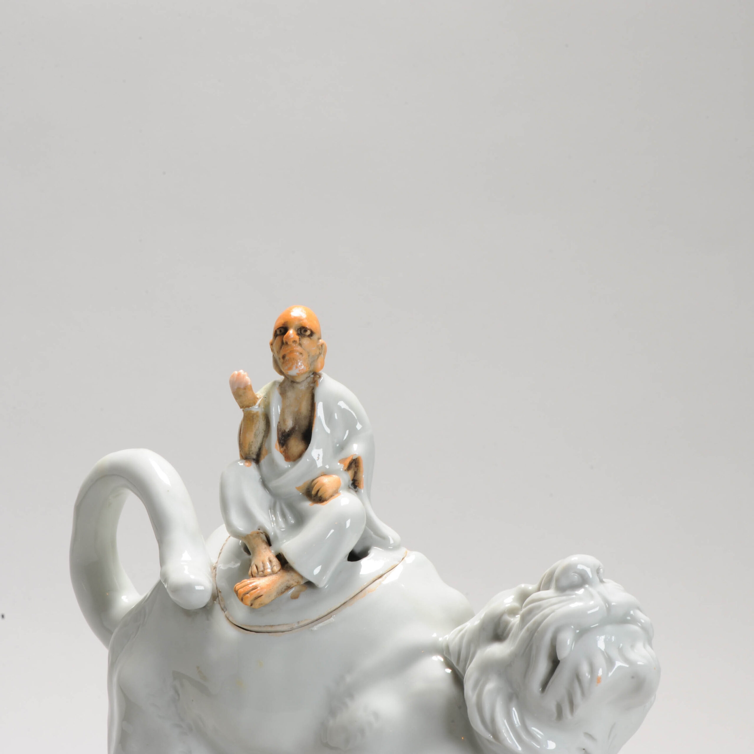 Antique 18C Qianlong Chinese Porcelain Incense Burner Arhat Who Tamed a Tiger Fúhǔ Luóhàn - Image 8