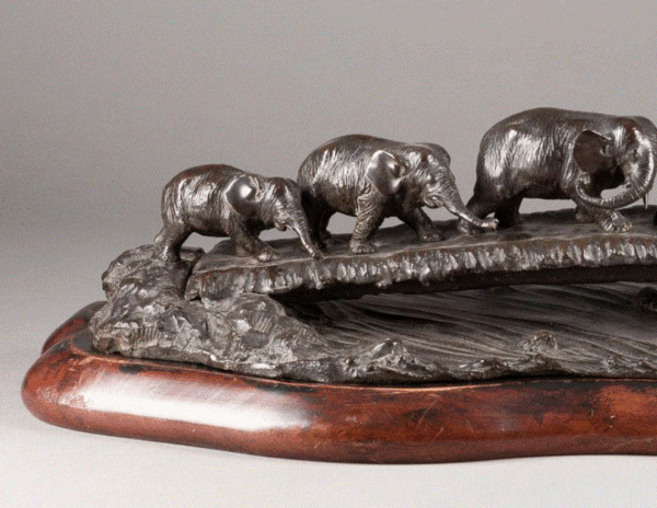 Large Takachika" & "Kakuha sei" Bronze Elephant Herd Statue Japan Meiji era (1868-1912) Japanese - Image 3