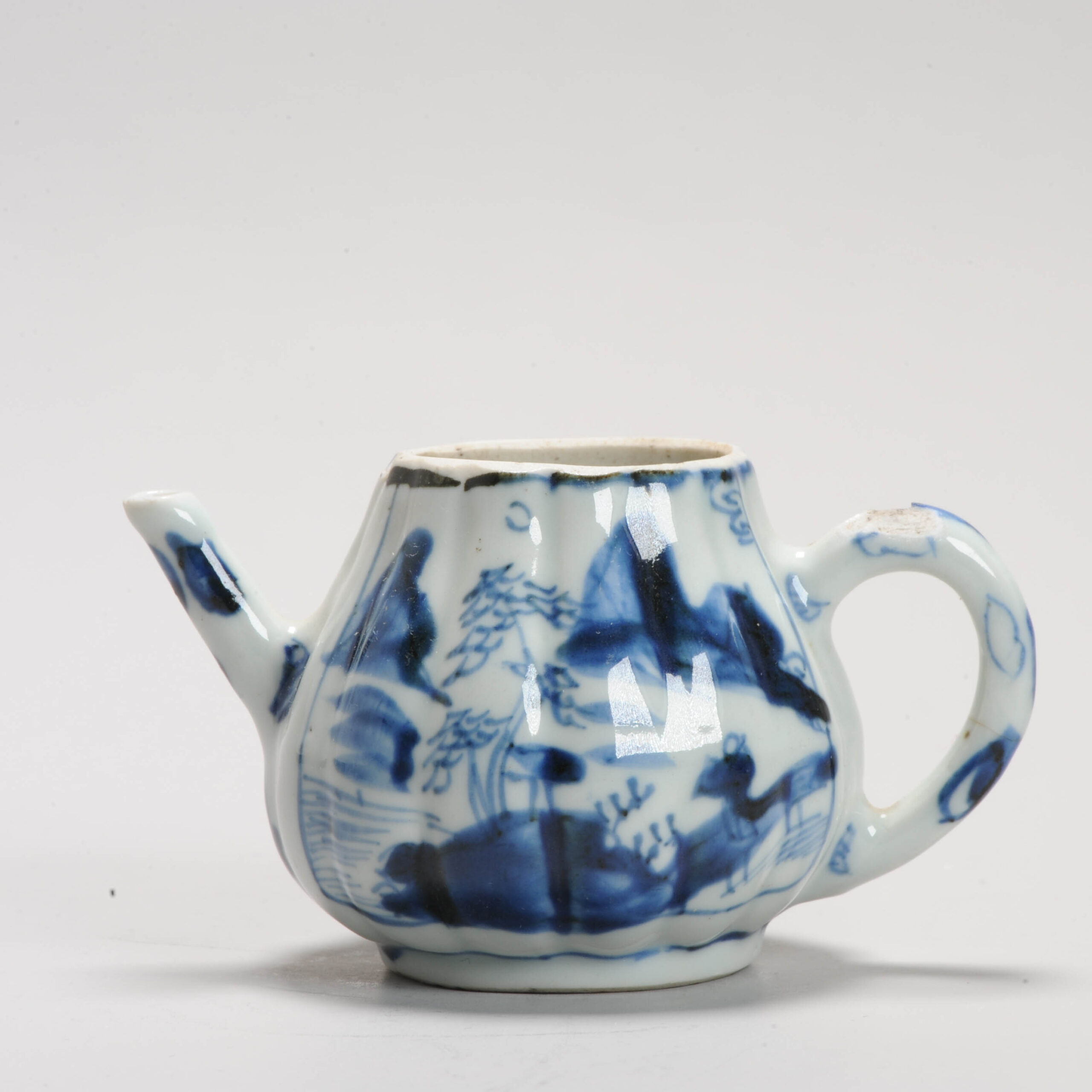 Antique 18th Century Chinese Porcelain Kangxi Blue and White Teapot Floral - Image 10