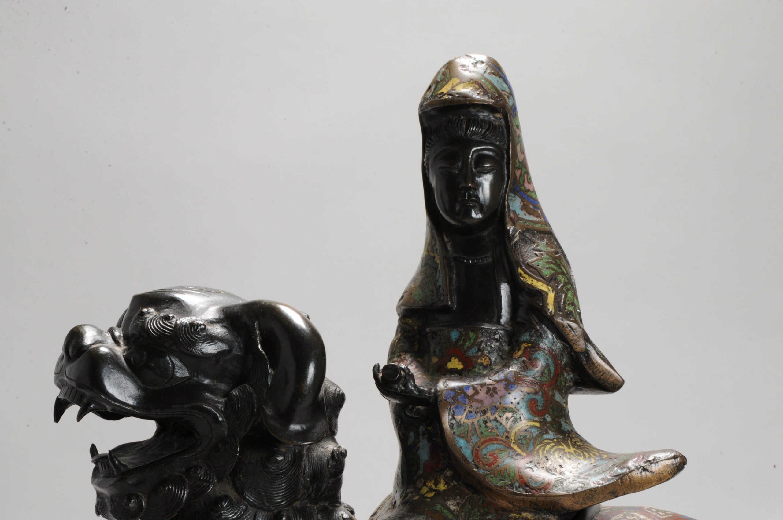 Pair of Chinese Bronze Statue Incense Burners on Foo Lions China Cloisonne - Image 30