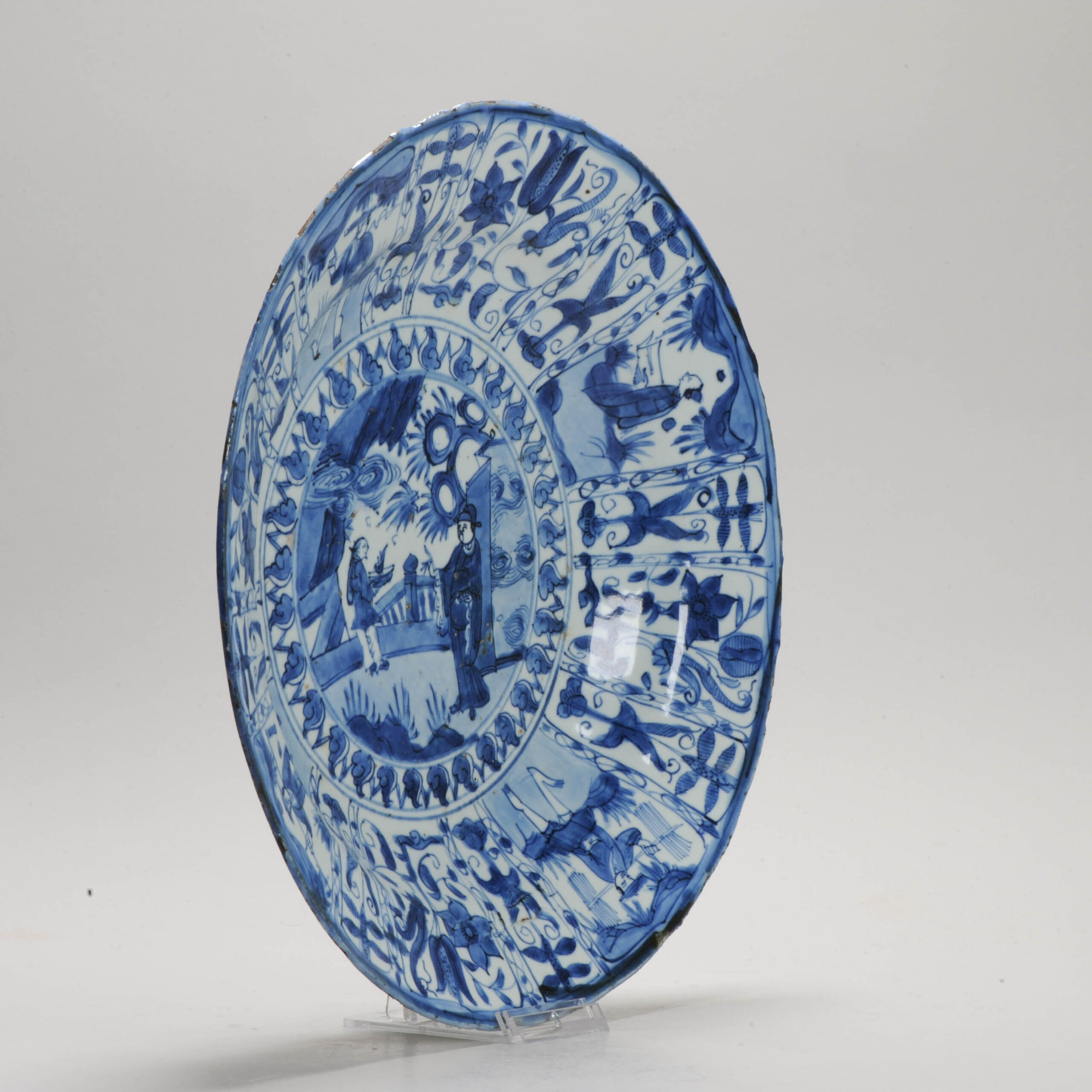 Antique Transitional Ming Chinese Porcelain Tulip Kraak Charger Servant Master - Image 3