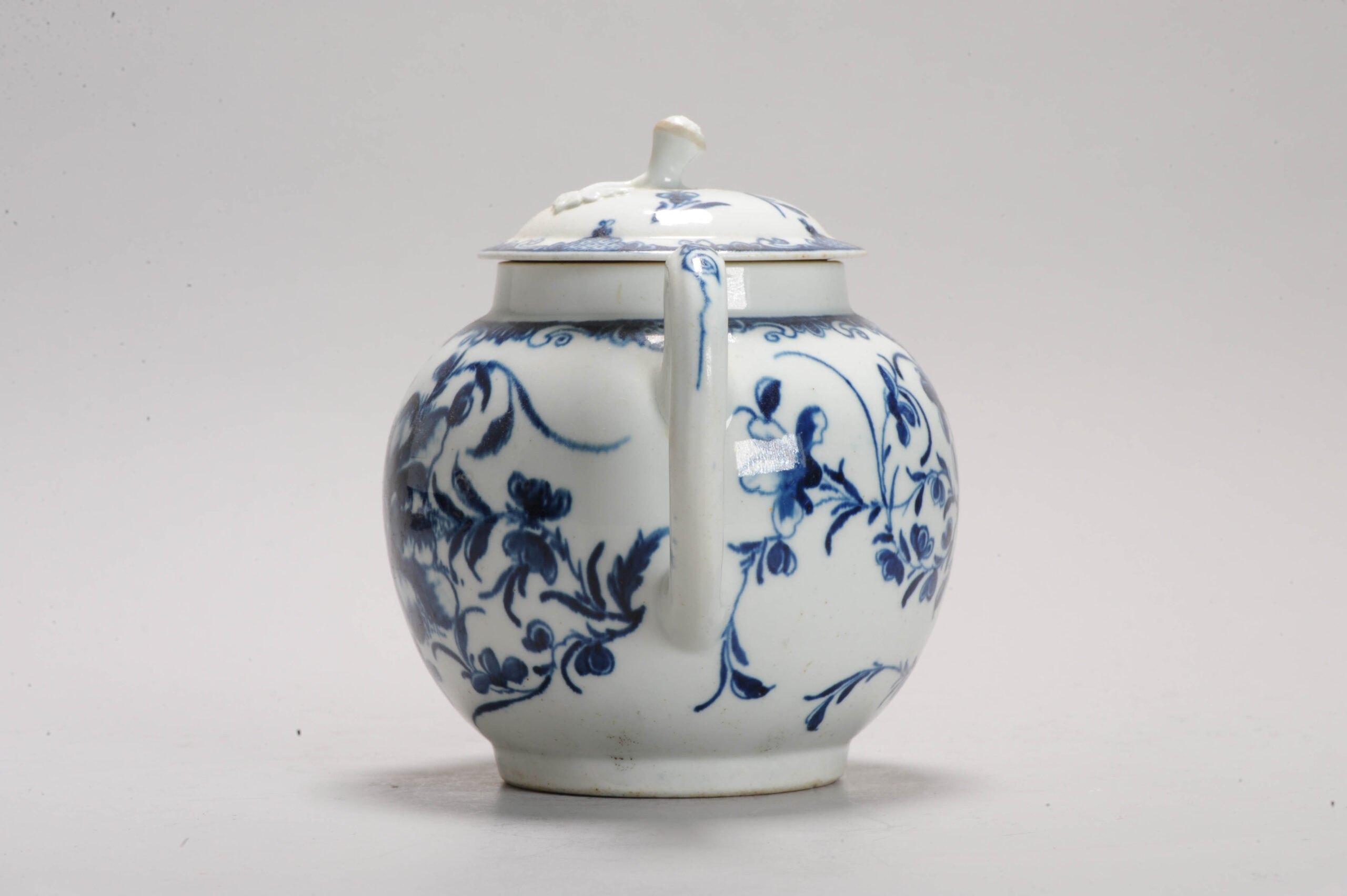 18th Century English Porcelain Worcester Teapot Dr Wall period Flower Pattern - Image 10