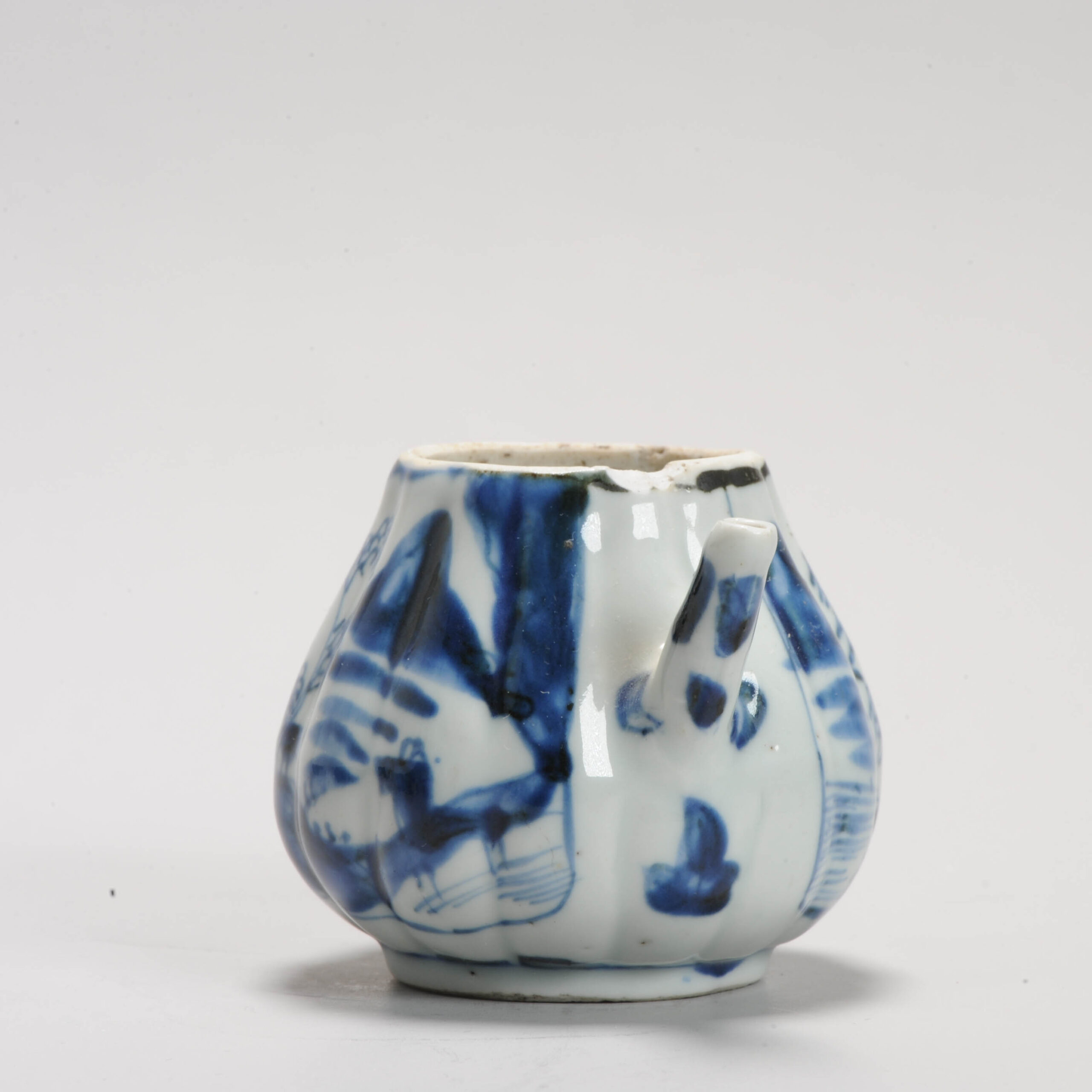 Antique 18th Century Chinese Porcelain Kangxi Blue and White Teapot Floral - Image 2