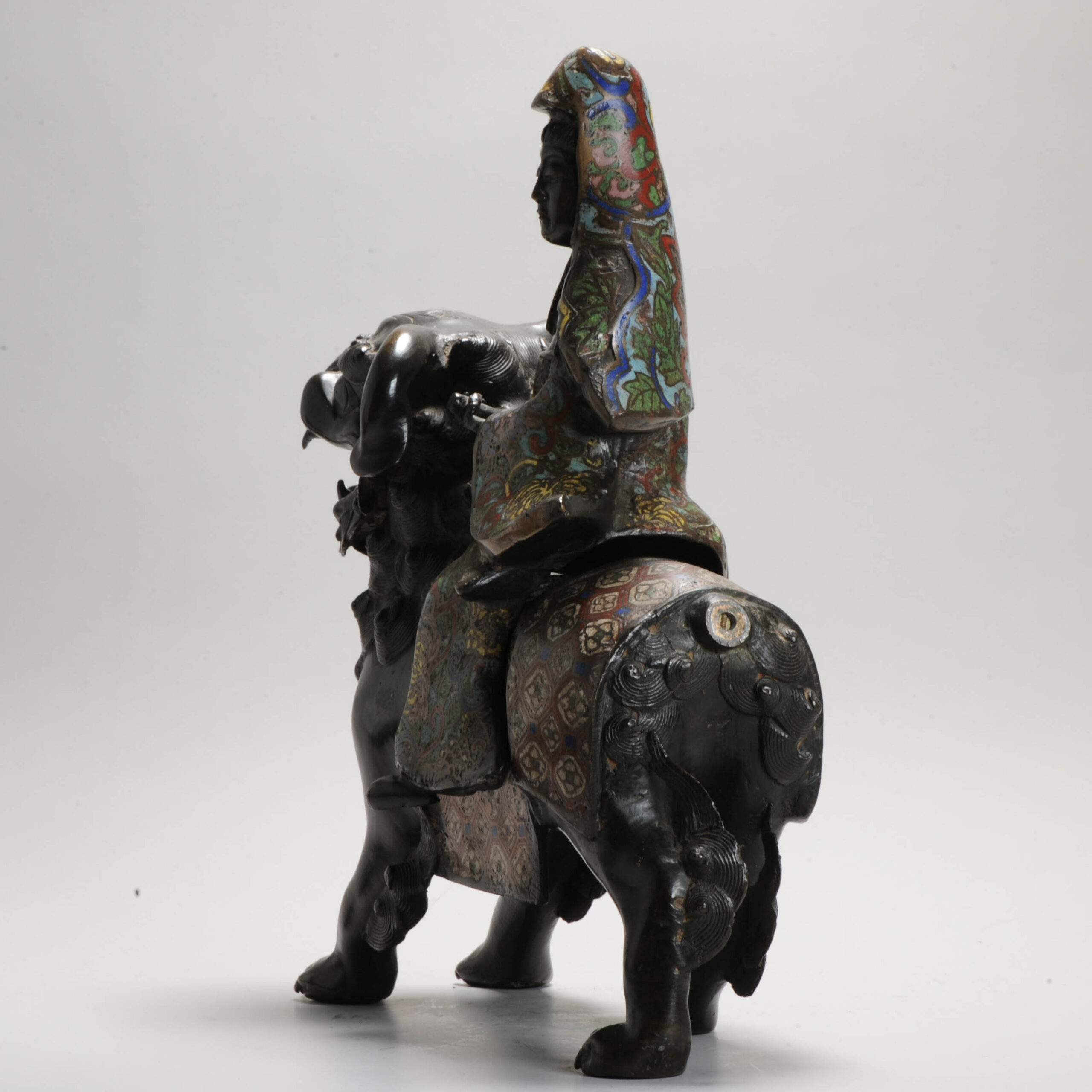 Pair of Chinese Bronze Statue Incense Burners on Foo Lions China Cloisonne - Image 38