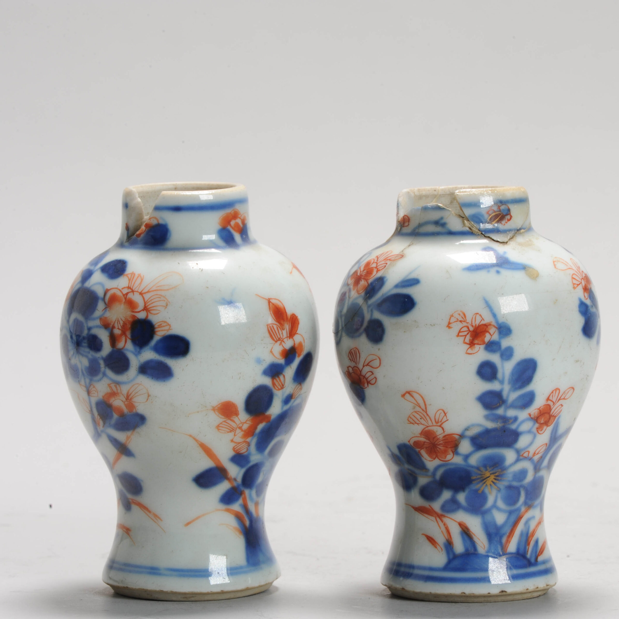 A pair of Rare Chinese Porcelain Imari Miniature Vase Kangxi period China - Image 7