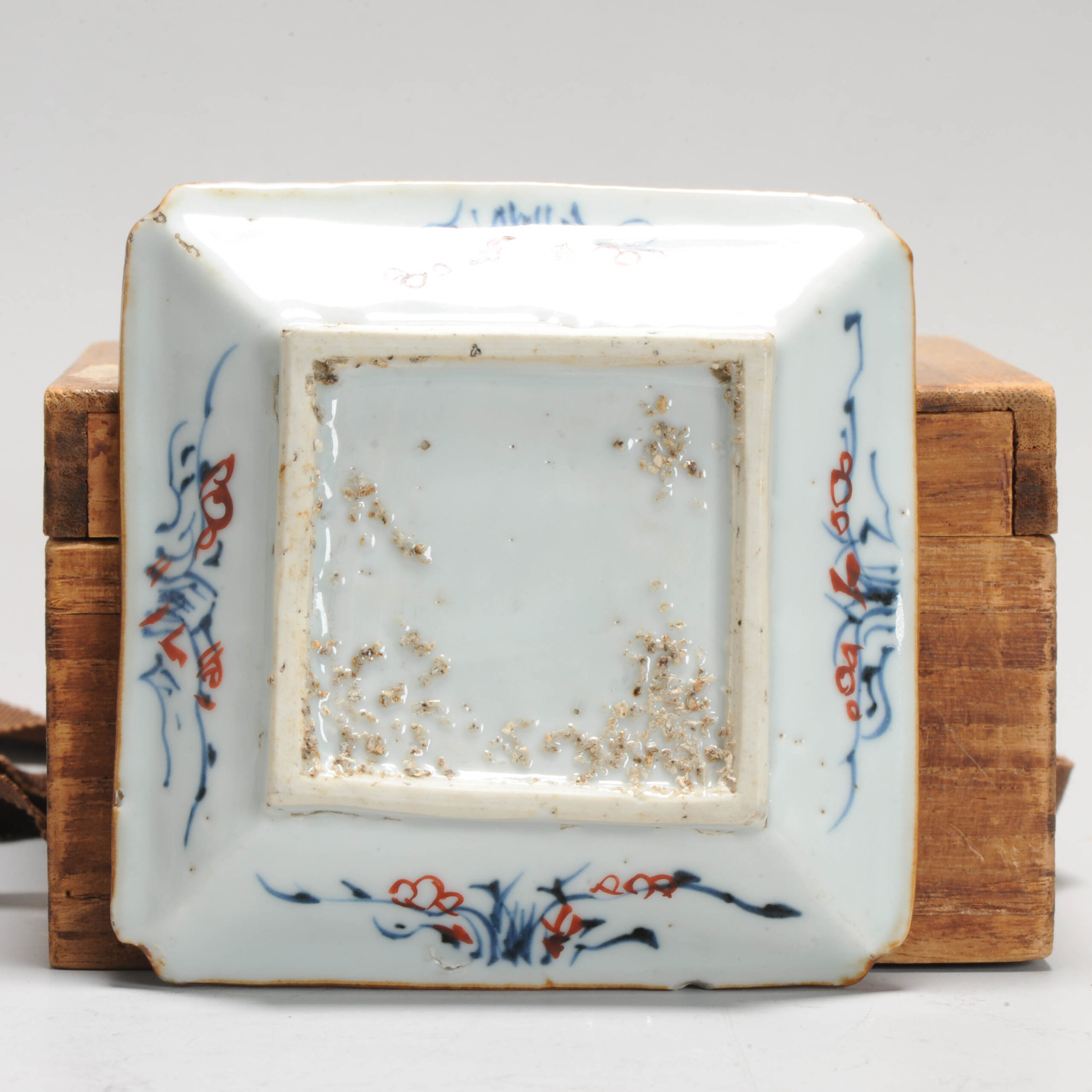 Unusual 17C Chinese Porcelain Ming Period Kaiseki Set Square dish Three Friends of Winter - Image 11