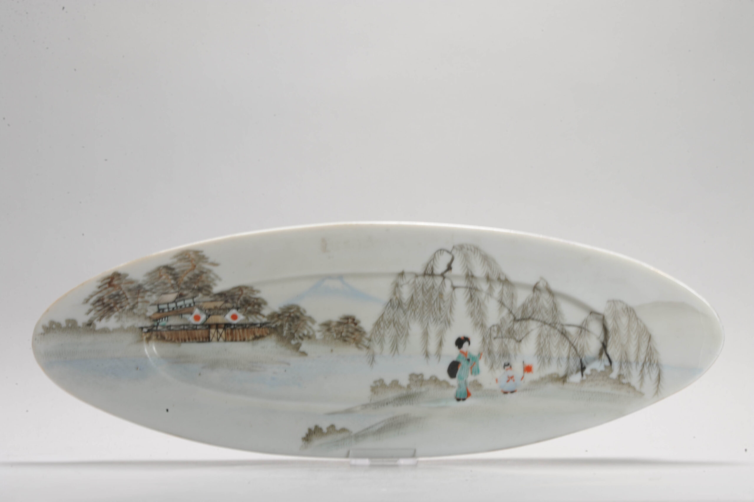 20th C period Japanese Kutani landscape Dish Winter scene unmarked