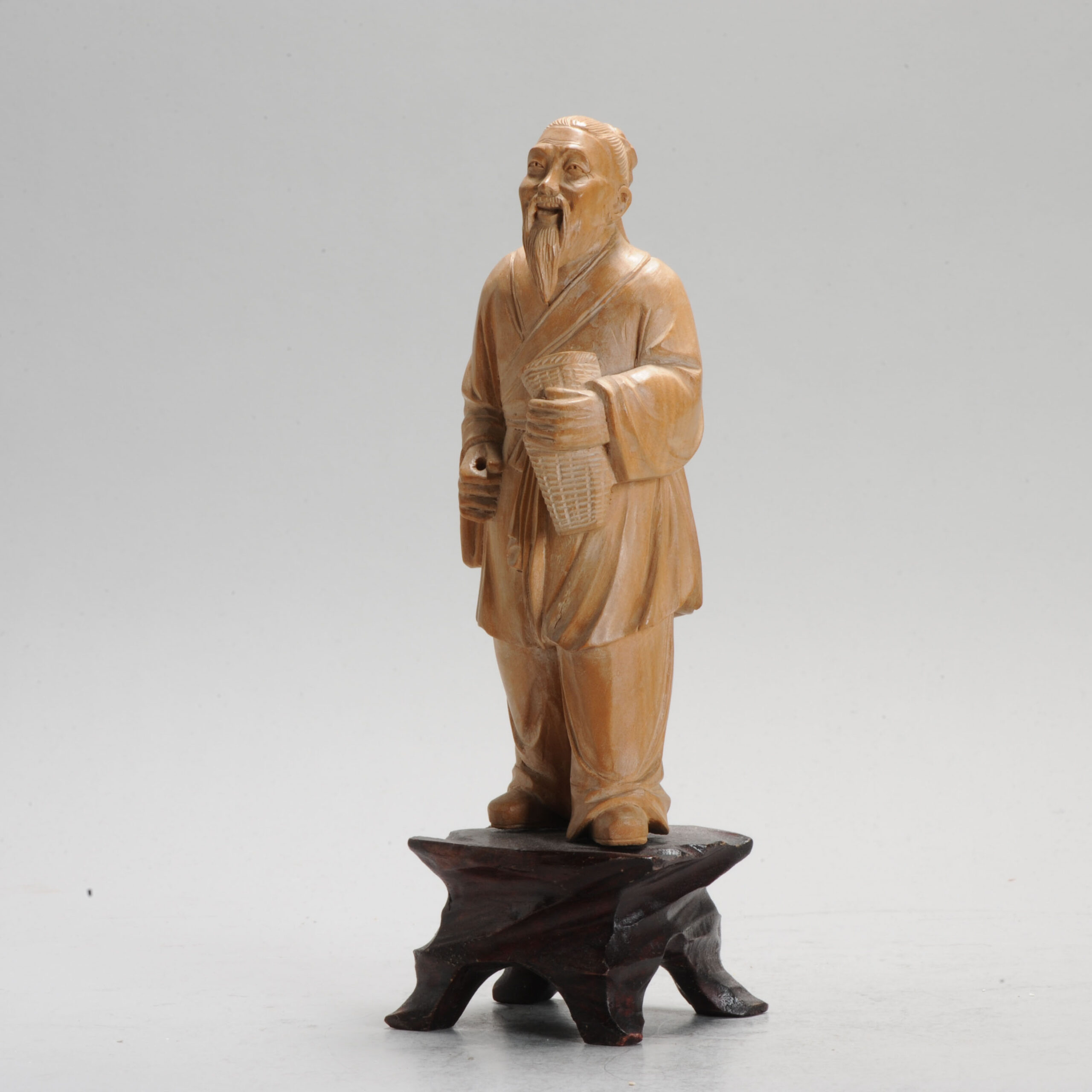 Ca 1900 Fine Chinese Carved Wood Statue of a Man CHinese Antique