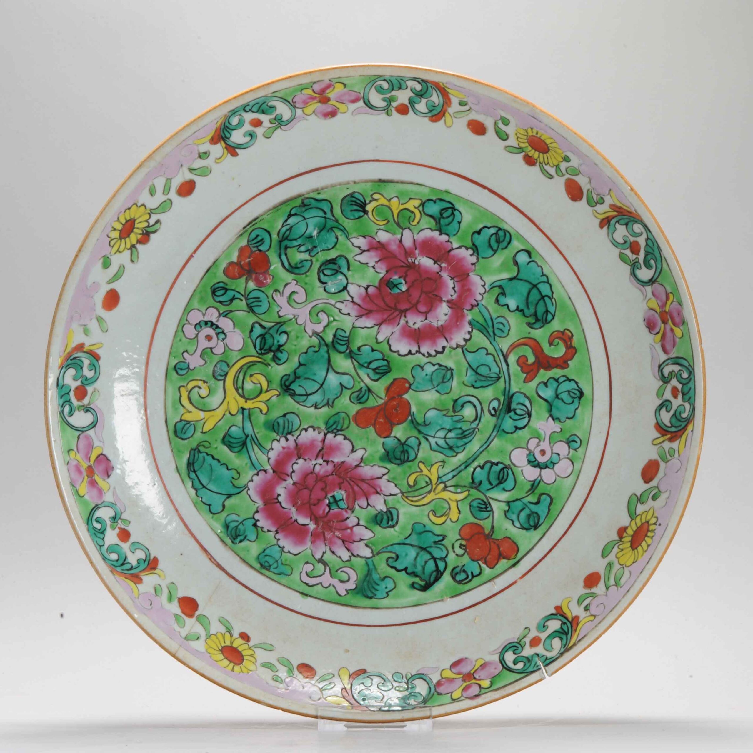 Large Antique 18th C Qing period Chinese Porcelain SE Asia Famille Rose Plate