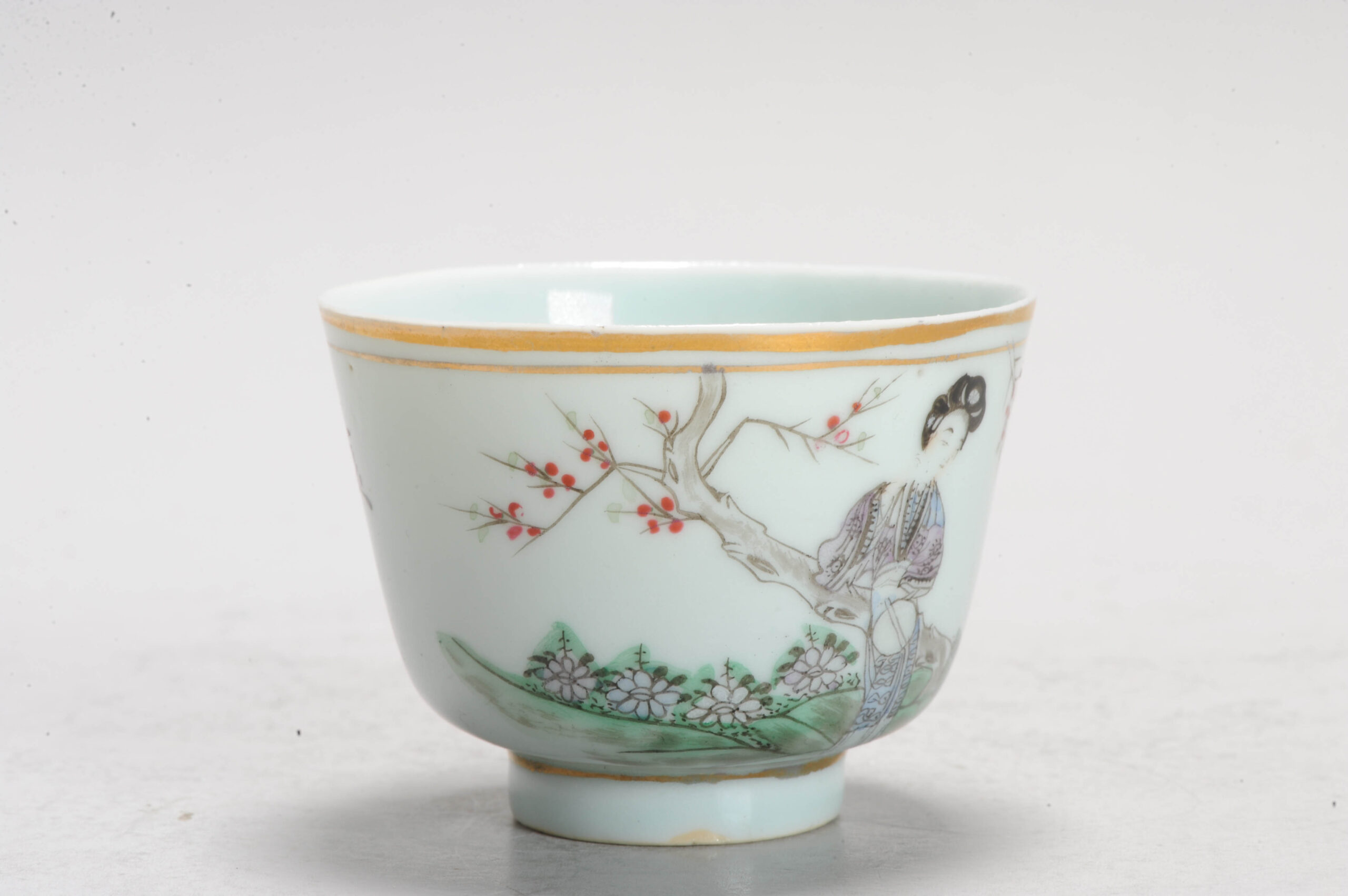 Antique 19th c Bowl Polychrome Tea Drinking Landscape scene Late Qing