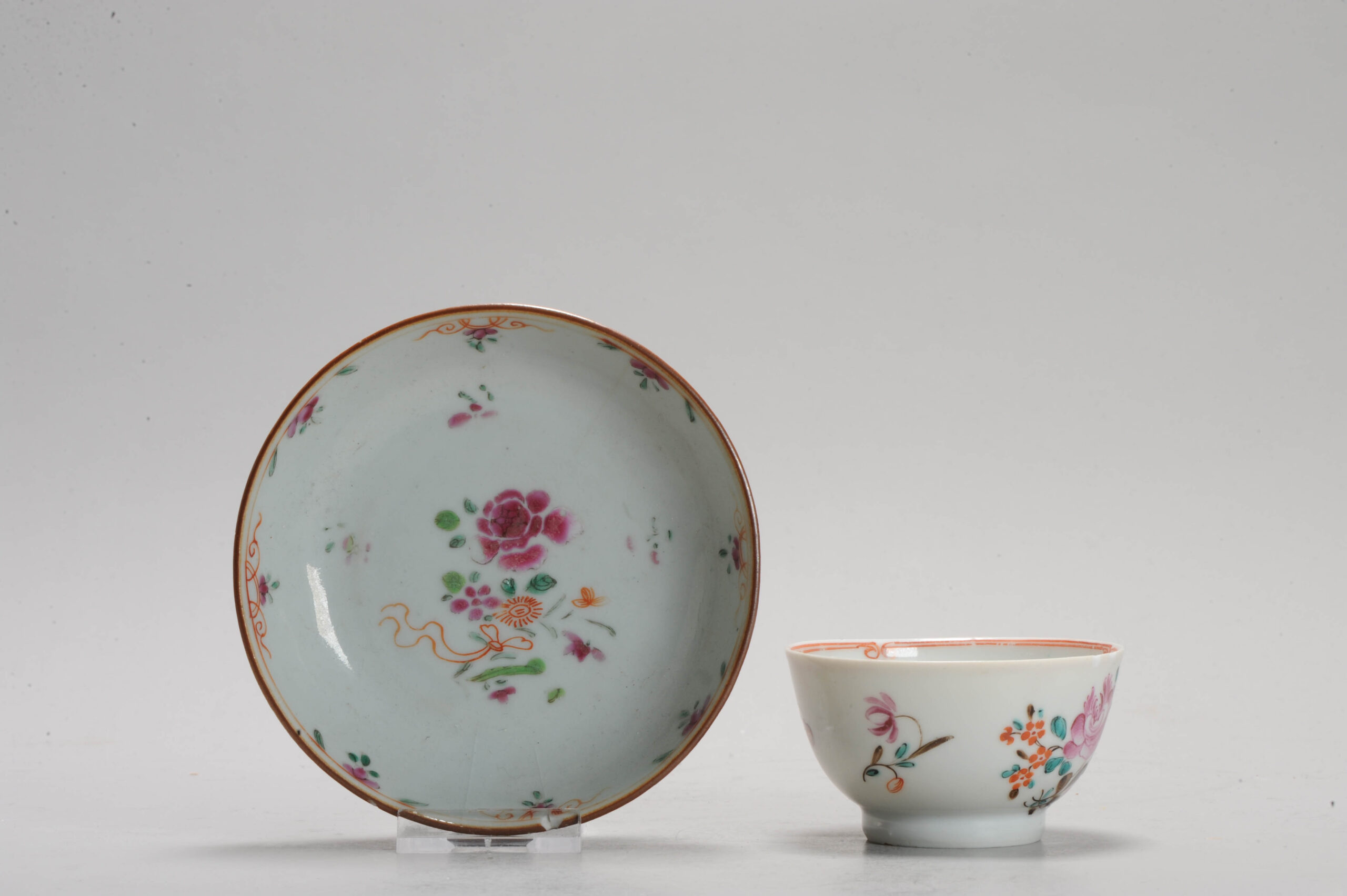 A Yongzheng period Chinese Porcelain Batavian Tea Bowl China Antique 1730